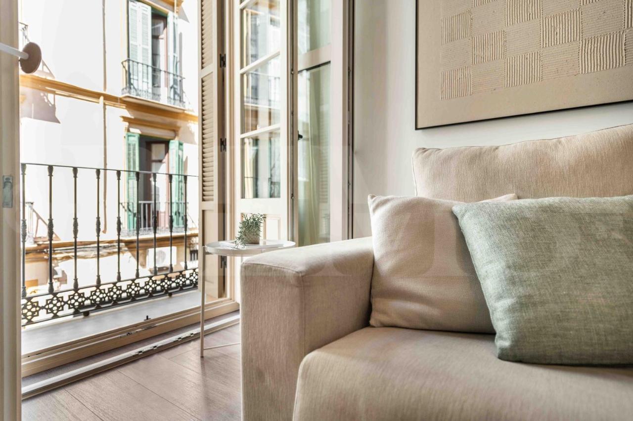 Eclectic & Elegant Apartment By Rems Malaga Exterior photo